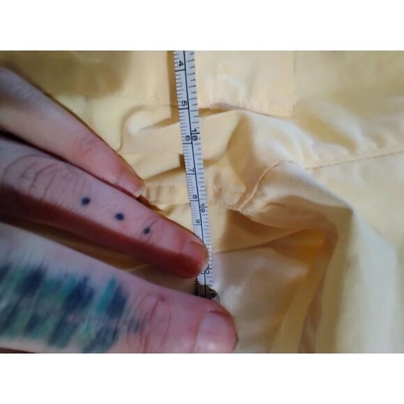 VINTAGE WOMENS PATAGONIA BUTTON UP COLLARED YELLOW SHIRT SIZE 8 - Picture 8 of 9